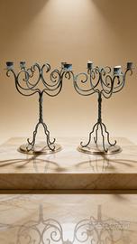 Candelabra di metalli batutto