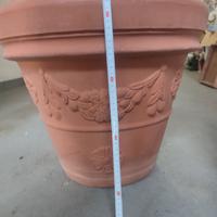 vaso festonato di resina