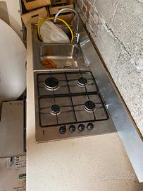 PENSILE CON PIANO COTTURA LAVELLO E FORNO