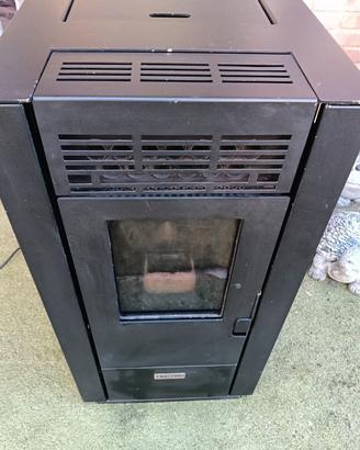 stufa a pellet 7 kw completa 