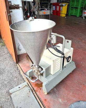 pompa per lavorazione ricotta e creme usata