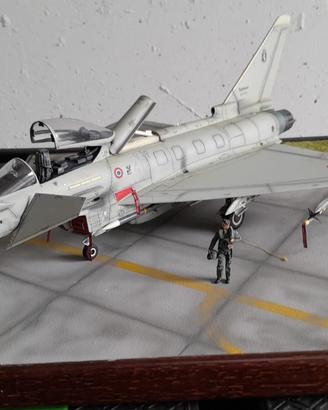 modello del Eurofighter Typhoon in scala 1/48