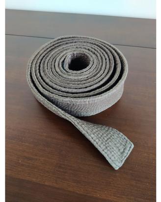 Cintura da judo marrone 
