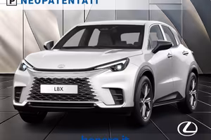 Lexus LBX 1.5 hybrid Elegant 2wd