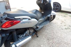 Yamaha xmax250 