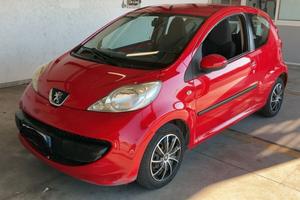 Peugeot 107 1.0 AUTOMATICA SOLI 67000 KM