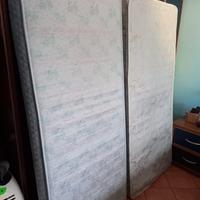 2 Materassi singoli a molle
