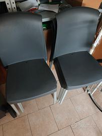 6 sedie in plastica dura 