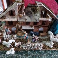 albero di natale luci addobbi presepe