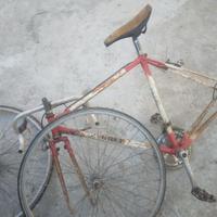 Vecchia bici da corsa  da riparare 80
