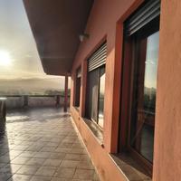 Villa panoramica in collina immersa nella natura