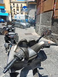 aprilia Atlantic 200