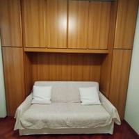 Mobile a ponte con divano letto