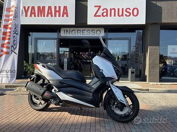 Yamaha X-Max 300
