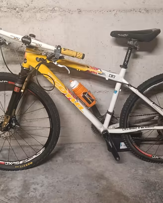 MTB Kona xtr 26 pollici