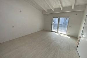 Appartamento di 70 m² con 2 locali e box auto a Br