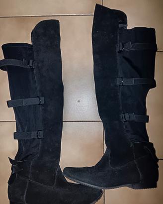 Stivali donna n°39, color nere, a soli 10,00€