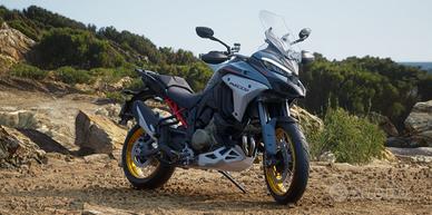 DUCATI MULTISTRADA V4 RALLY RADAR JADE GREEN LIVER