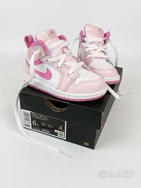 Scarpa NIKE JORDAN N.22