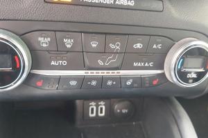 Ford Kuga full hybrid 2.5 st line x dicembre 2021