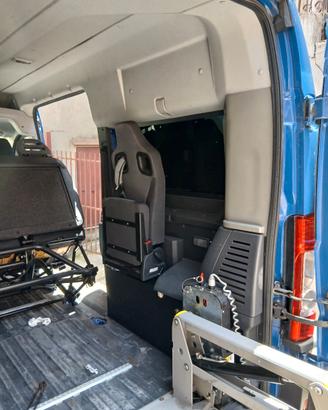 sedia disabili M1 girevole per  Ambulanze