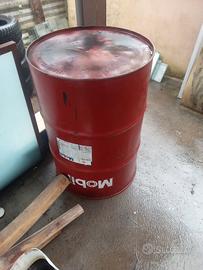 bidone arredamento officina latta olio