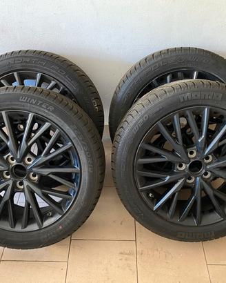 Gomme invernali 225/50 R18 Momo