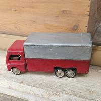 vecchio camion in legno 