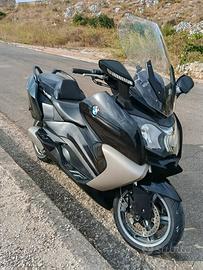  BMW C 650 GT pronto per viaggiare