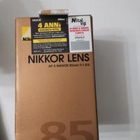 obiettivo nikon af-s 85mm. F1. 8