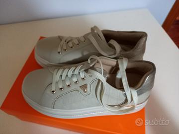 scarpe beige valle verde