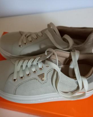 scarpe beige valle verde