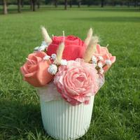 bouquet di fiori rosa in cera