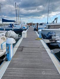 posto barca banchina galleggiante