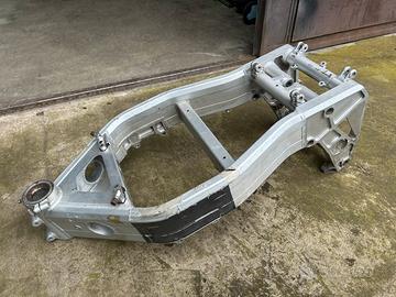 Telaio Bimota YB8 senza documenti