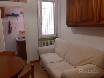 Camera singola per studentesse universitarie