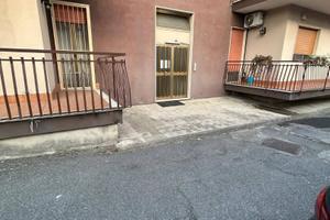 Appartamento con garage e posto auto a Giarre