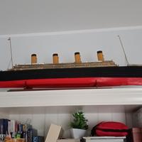 Modellino Titanic in legno