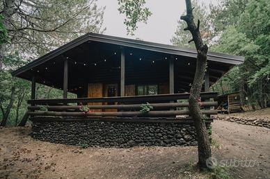 Chalet Sull'Etna immerso nel verde