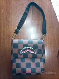 Borsa tracolla e Portafoglio SprayGround .