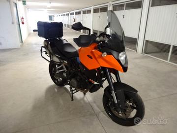 KTM 990 Supermoto - 2011