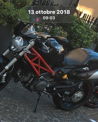 Ducati Monster 796