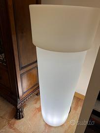 Vaso Serralunga design illuminati