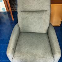 poltrona inclinabile 