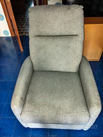 poltrona inclinabile 