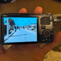 Nikon coolpix S9500