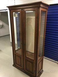 Vetrina in legno massello