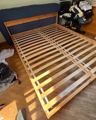 Letto matrimoniale Ikea Tarva