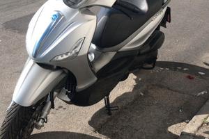 Piaggio Beverly 300s  2017 - COME NUOVO