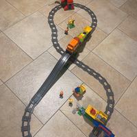 Lego duplo treno con rotaie